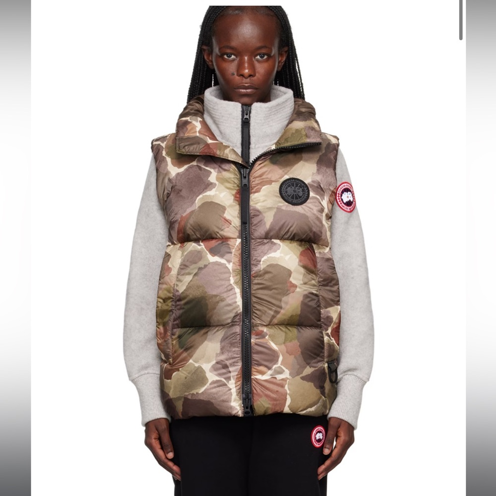 Canada Goose Vest Large Everett Botanical Print Black Logo New with tags Mens L